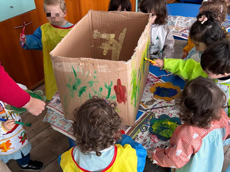 Corso creativo di pittura e manipolazione per bambini