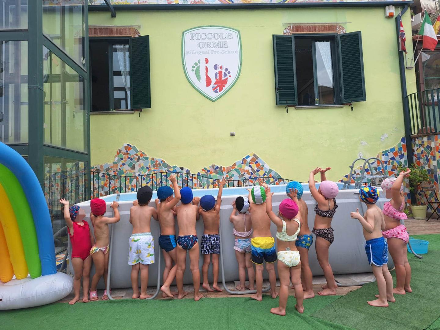 Summer Camp Piccole Orme negli spazi esterni della scuola